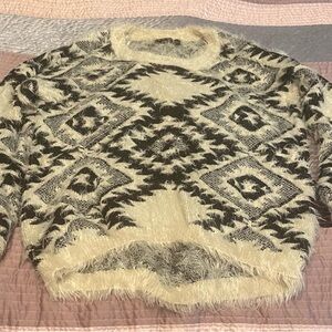 Ladies medium super cozy, warm & fuzzy Indian print top